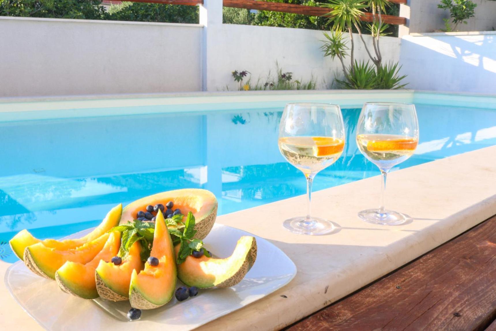 Villa My Rose With A Private Pool Mlini Bagian luar foto